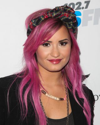 demi-lovato-pink-hairstyles